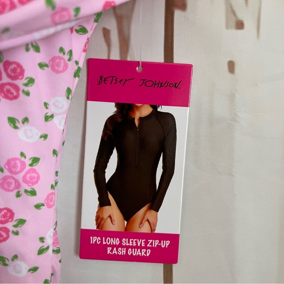 Betsey Johnson Floral Long-Sleeve Rashguard Swimsuit with Front Zip - Picture 5 of 8